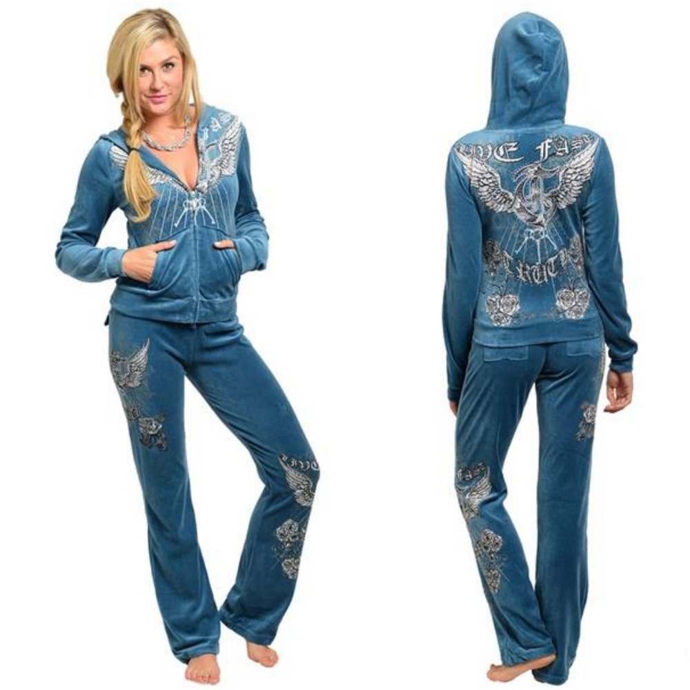 Velour hoodie and pant set - Picture 1 of 3